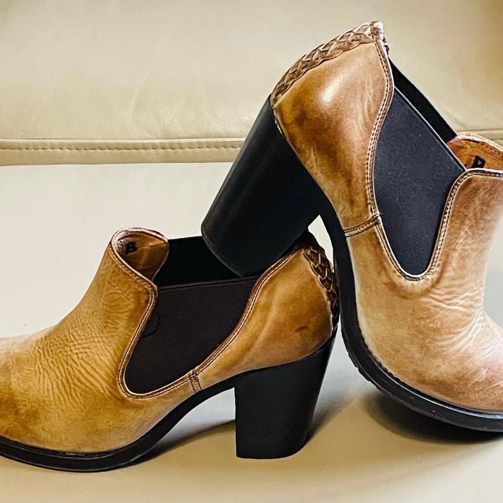 Ariat tan leather shoe ties